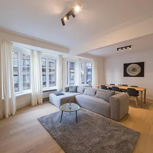 Apartment Amandine - Luxury 3 Bedrooms With Free Parking, Ostend